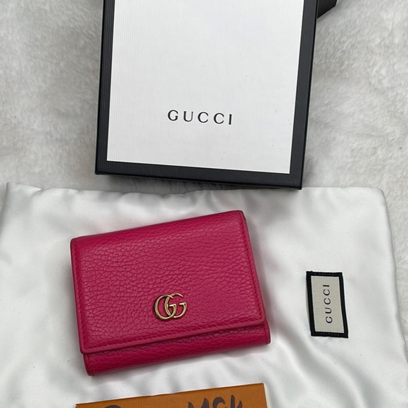 GUCCI MARMONT PETITE TRIFOLD WALLET - Picture 1 of 12